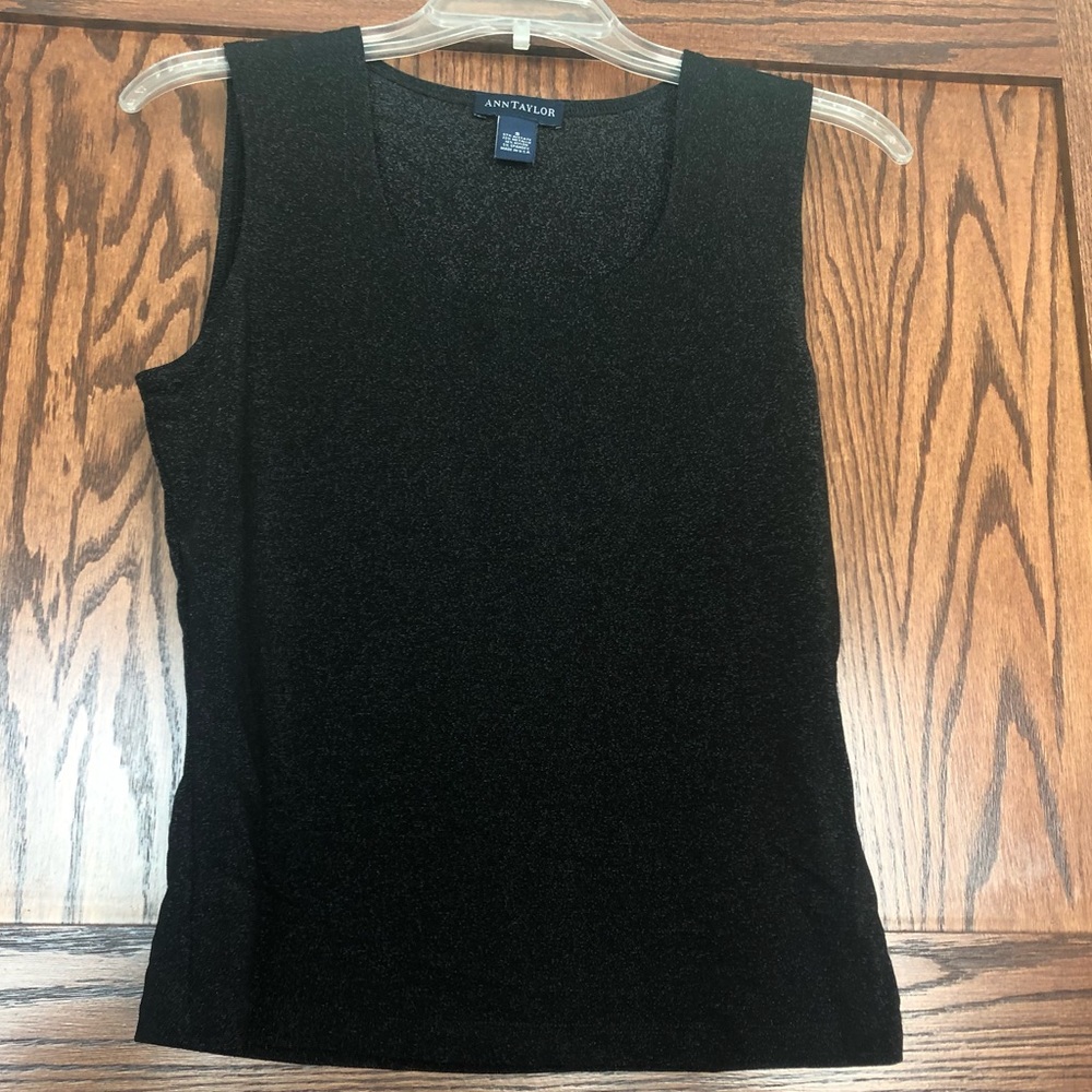 🌺 (3/$30) Ann Taylor Black Metallic Tank